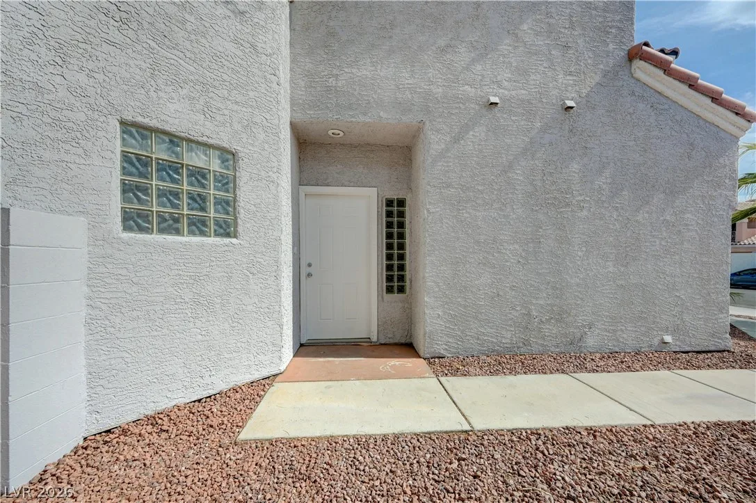 2741 Trotwood Lane — photo 2