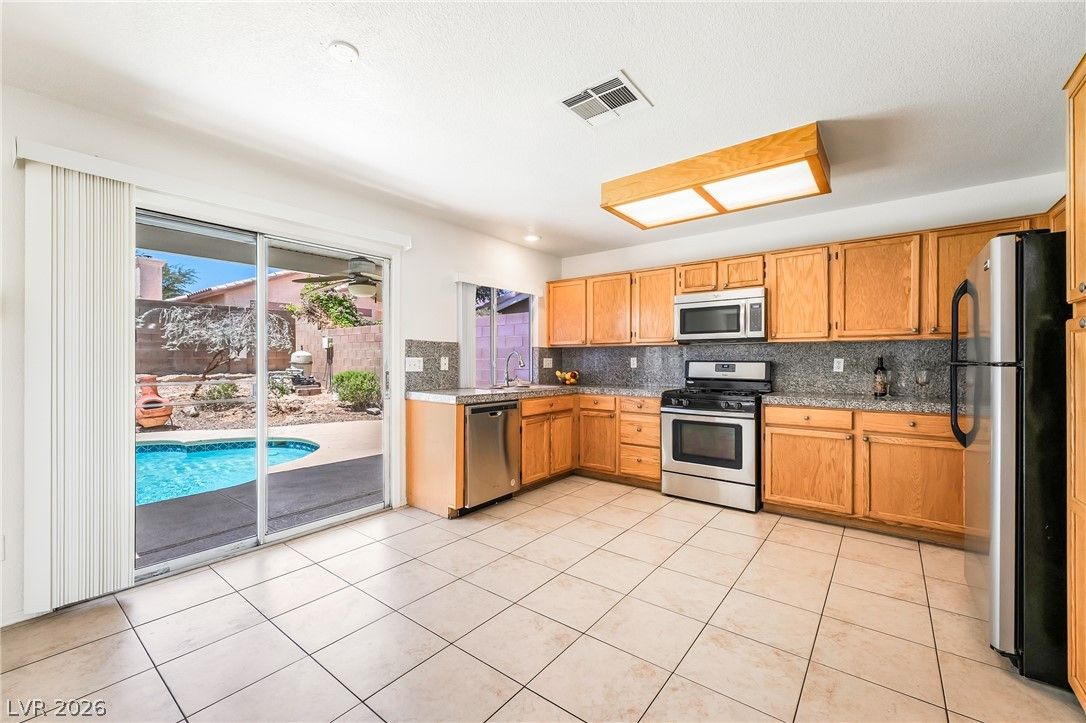 6993 Troubador Drive — photo 3