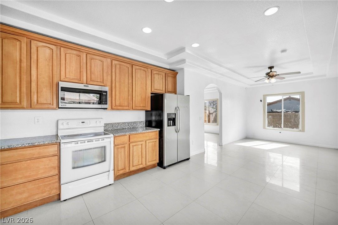 4895 East Baltimore Avenue — photo 5