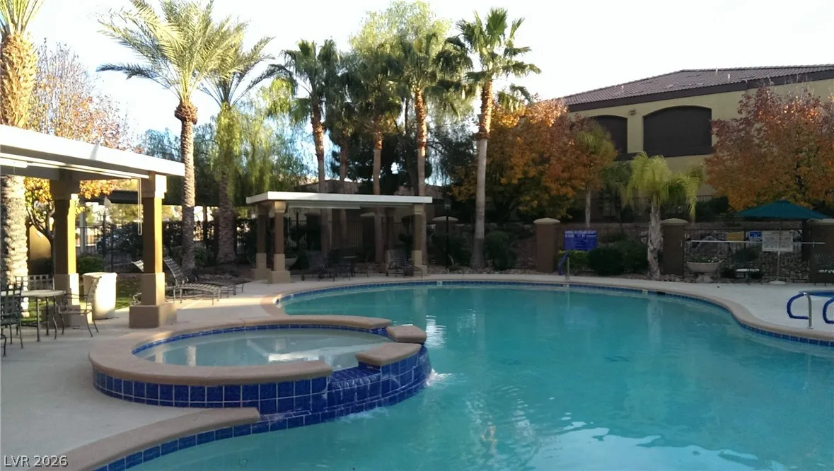 950 Seven Hills Drive 413 — photo 3