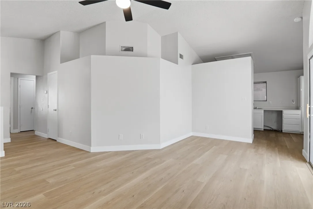 6224 Caprino Avenue — photo 4