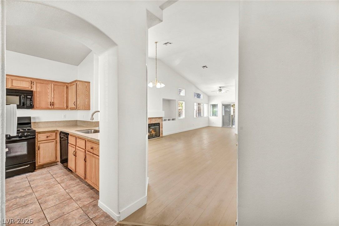 1745 Lily Pond Circle — photo 4