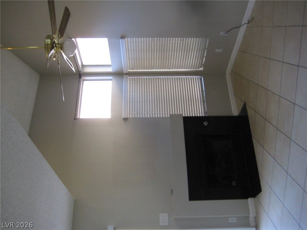 1709 Steamboat Drive — photo 5