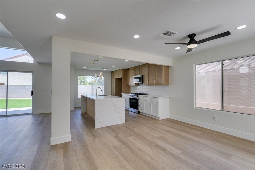 7708 License Street — photo 5 of 45