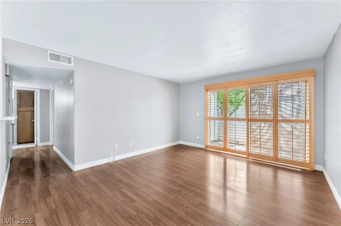 3125 Casey Drive 202 — photo 3