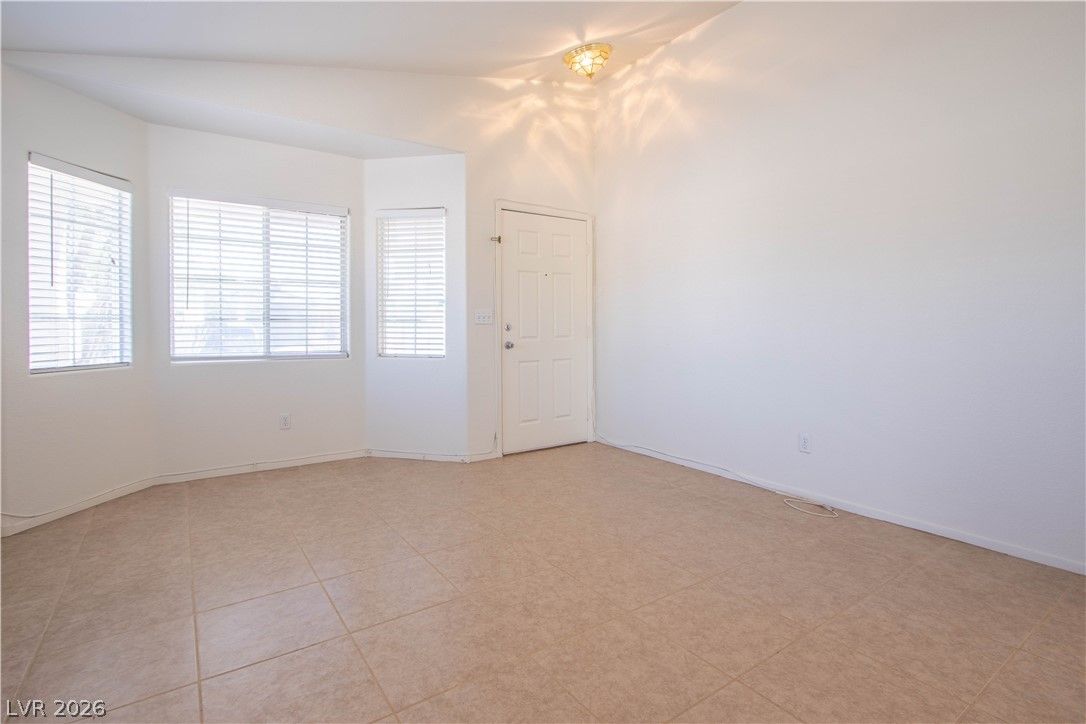 3747 Shadow Tree Street — photo 5