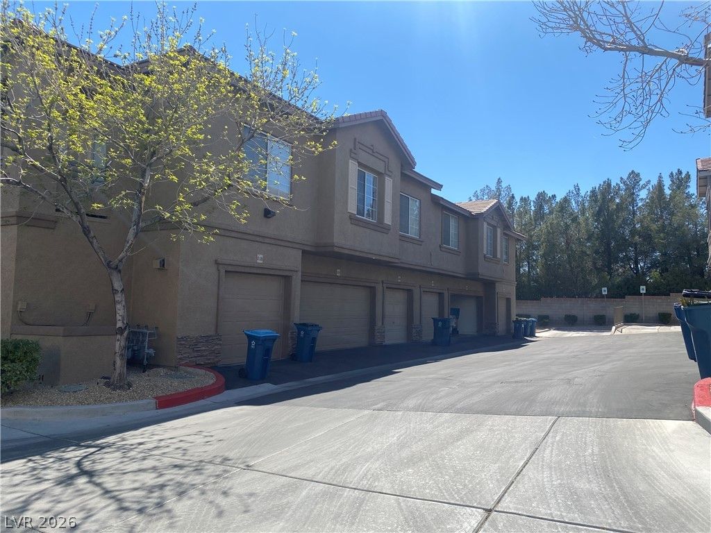 9901 Trailwood Drive 2123 — photo 1