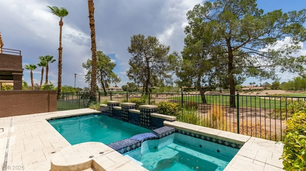 8941 Diamond Falls Drive — photo 3