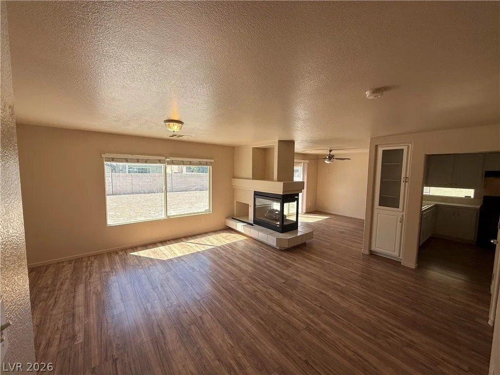 10137 Maidens Wreath Court — photo 3