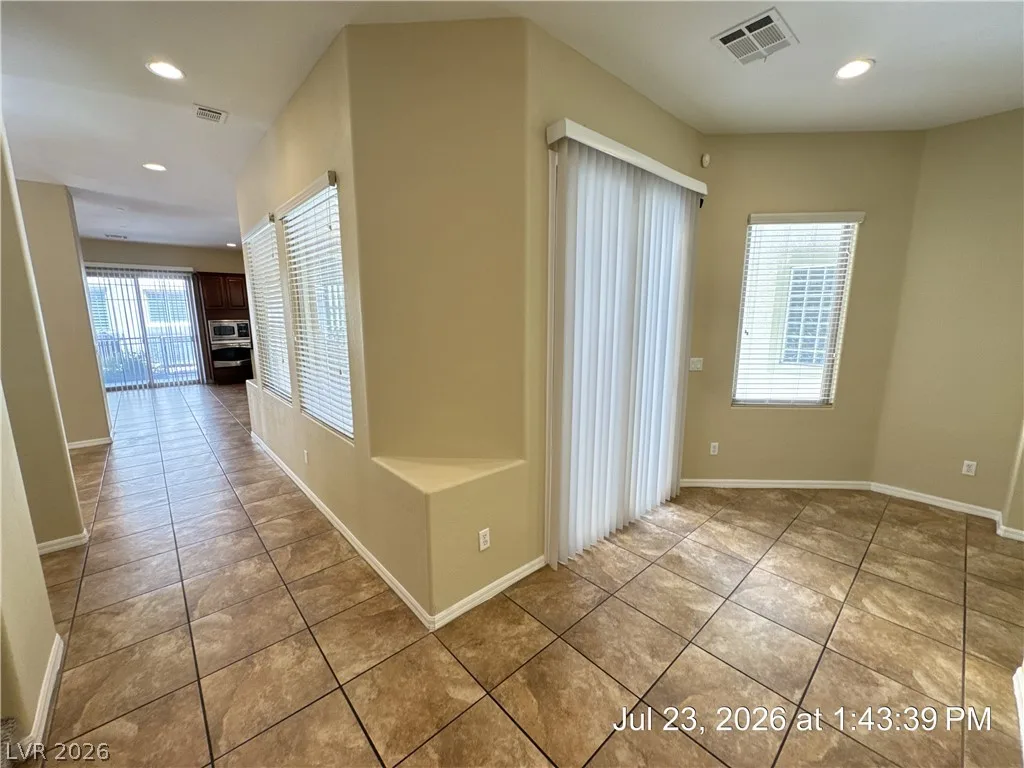 9204 Tudor Park — photo 2