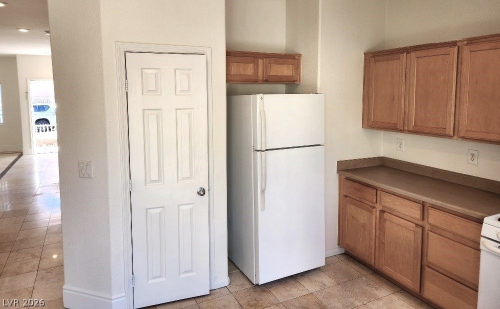 10544 Blanca Peak Avenue — photo 4