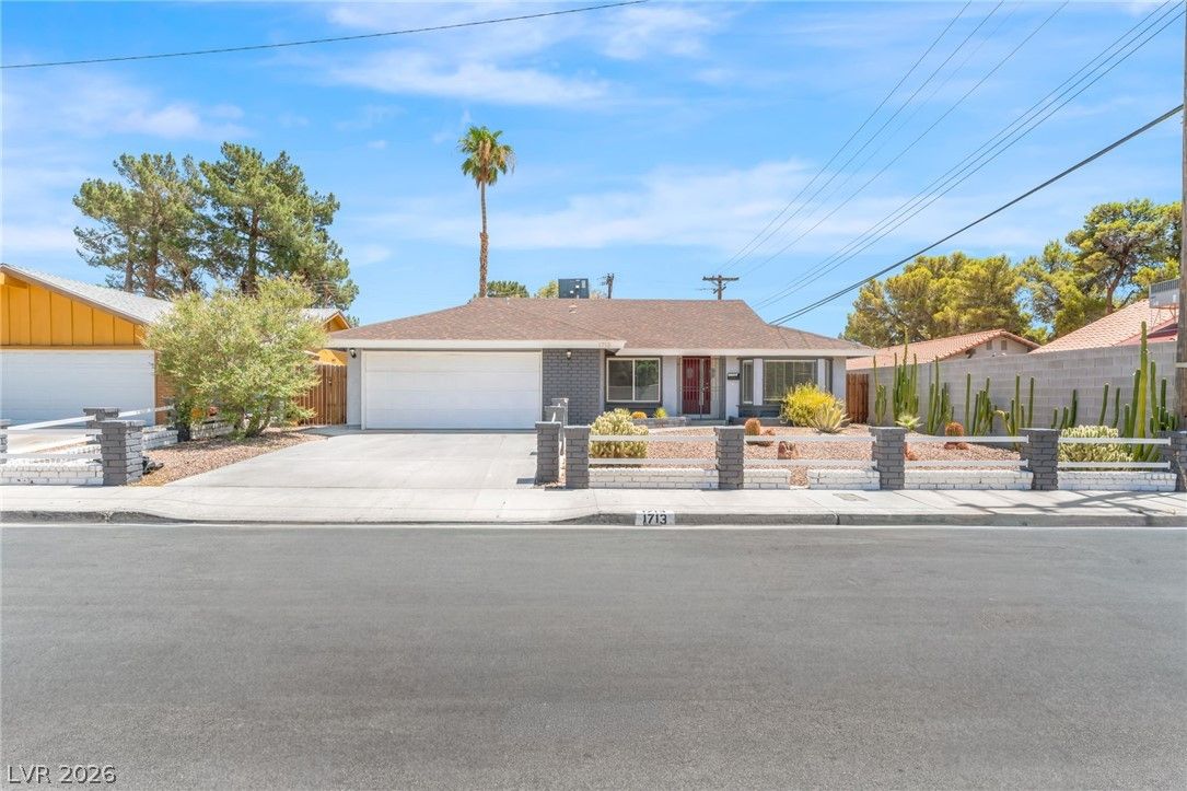 1713 BARNARD Drive — photo 1