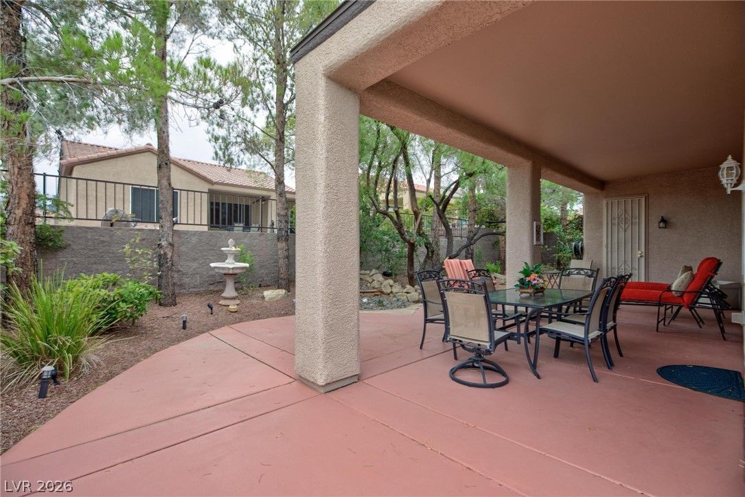 2120 Twin Falls Drive — photo 4