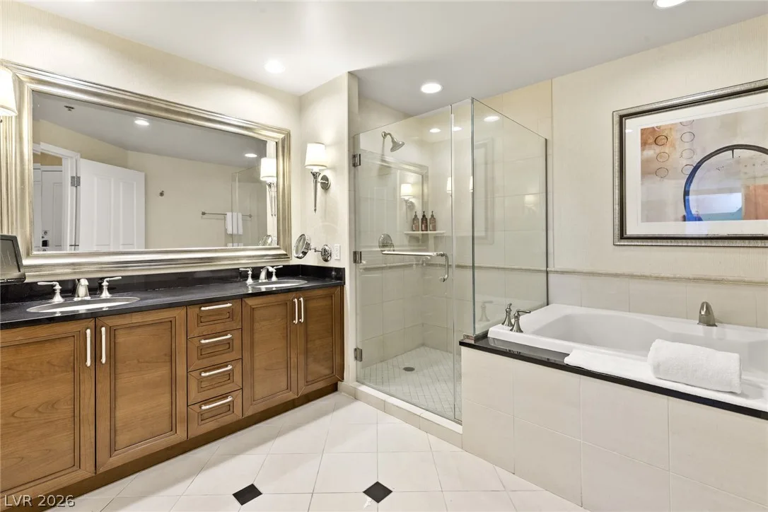 125 East Harmon Avenue 1103 — photo 2