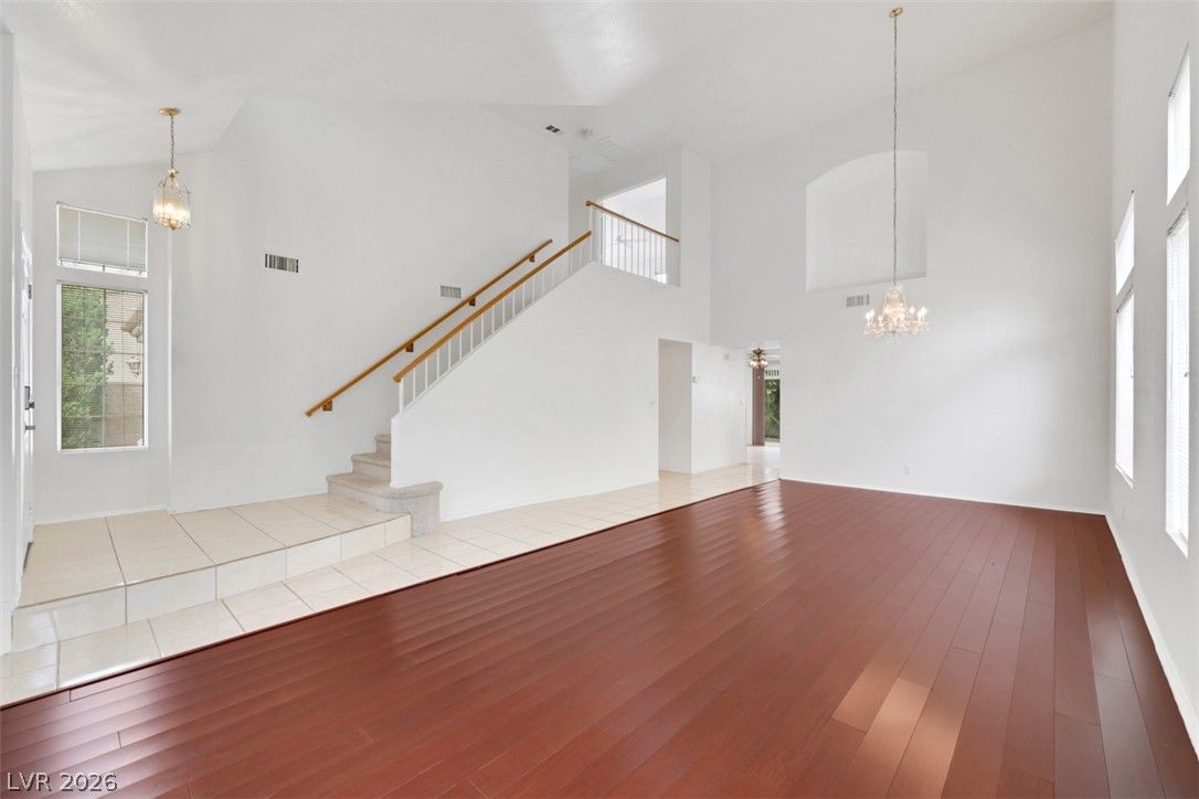 9424 Rolling Ridge Lane — photo 4