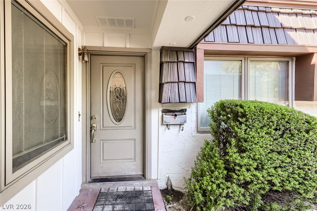2951 Pinehurst Drive — photo 3