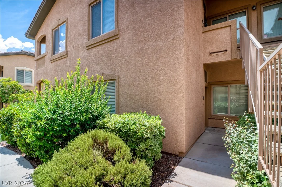 8985 South Durango Drive 1167 — photo 2
