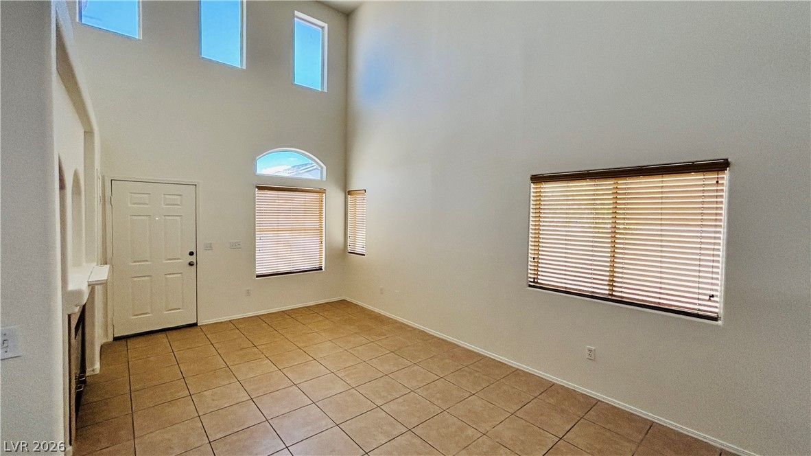 9380 Malaya Garnet Court — photo 3