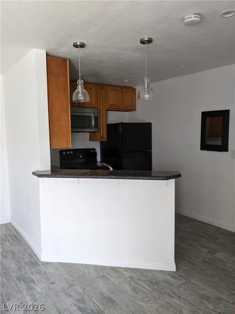 500 Elm Drive 104 — photo 2