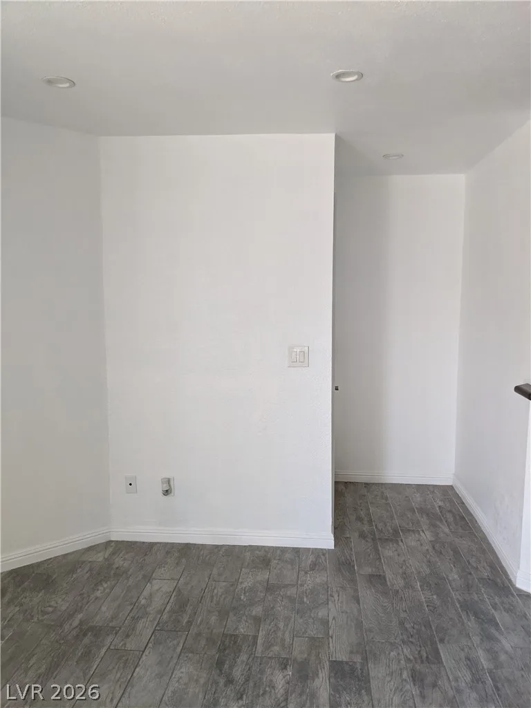 500 Elm Drive 104 — photo 3
