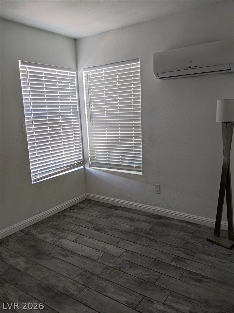 500 Elm Drive 104 — photo 5