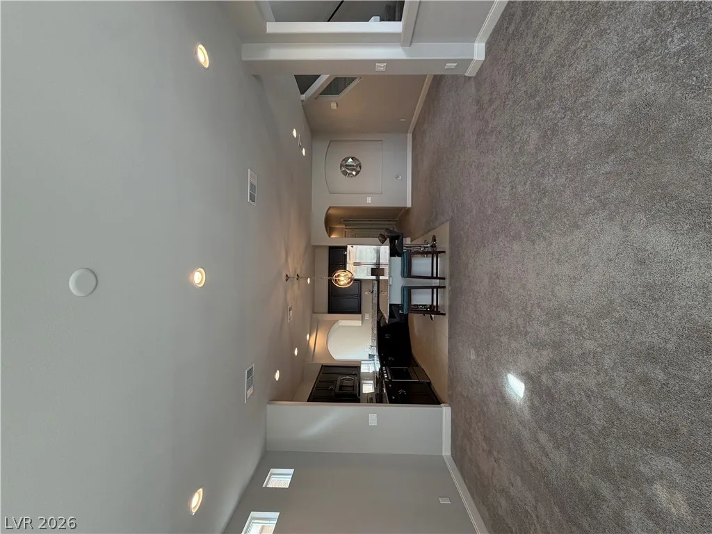 6385 Jackson Spring Road — photo 4