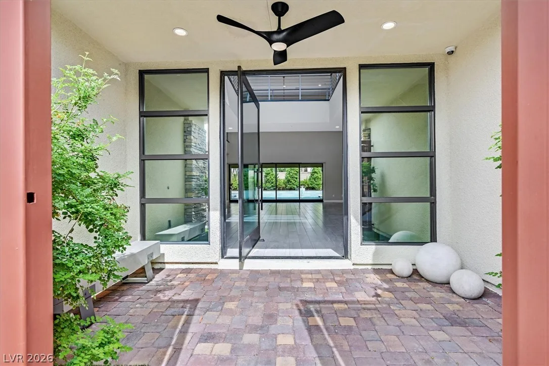 65 Garibaldi Way — photo 4