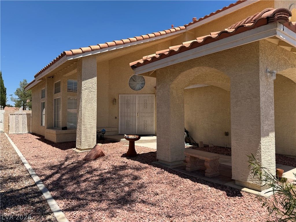 8852 Polo Bay Circle — photo 4