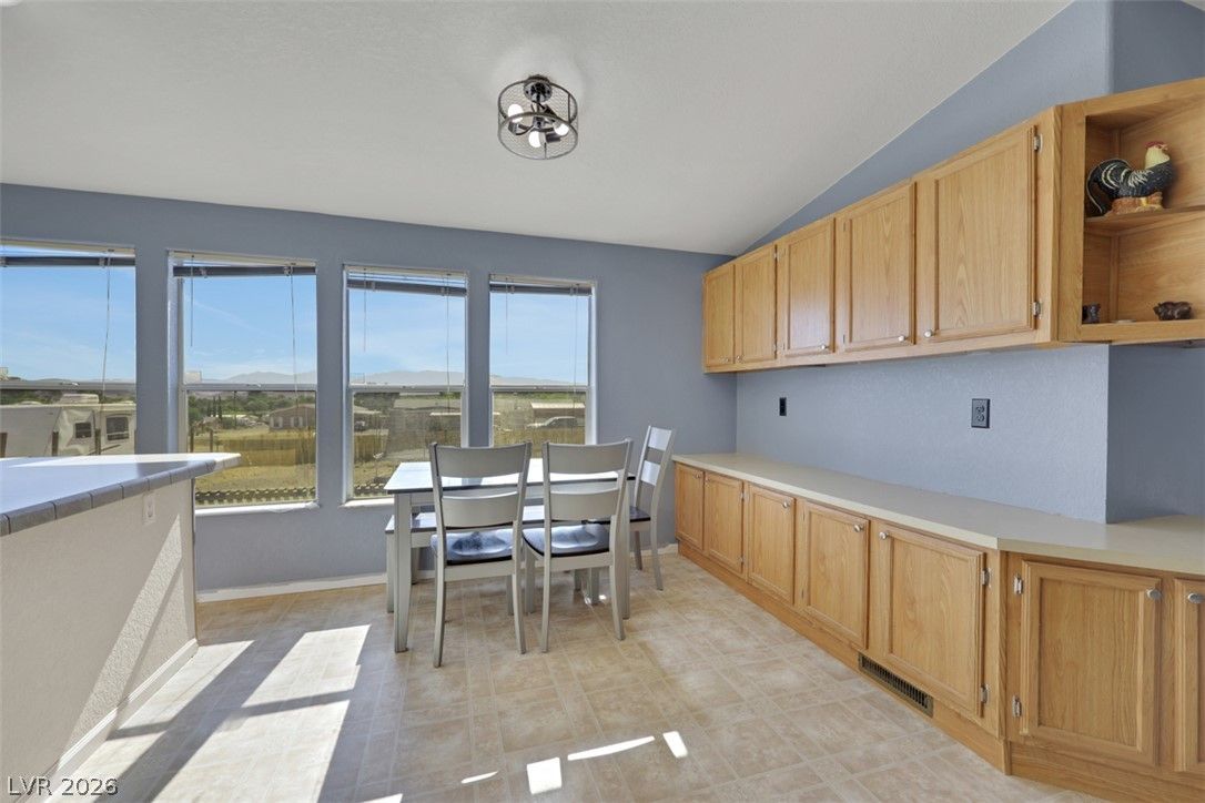 1550 Sky Road — photo 4
