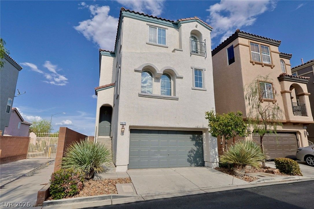 9578 Summer Furnace Street — photo 2