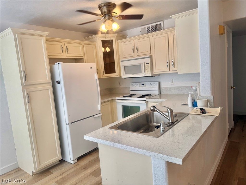3060 Casey Drive #104 — photo 2 of 27