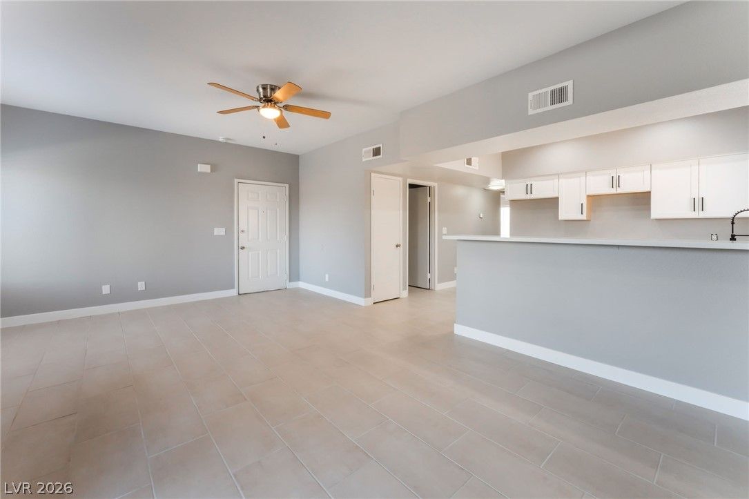 5689 East Lake Mead Boulevard 2 — photo 3 of 15