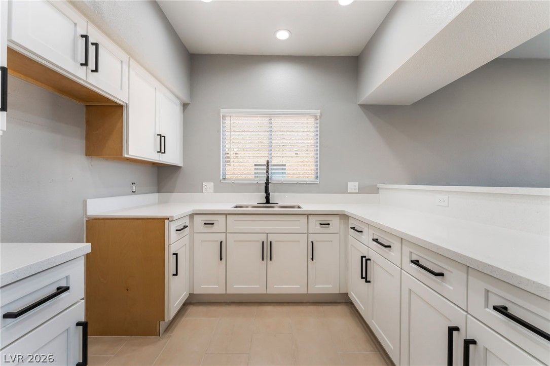 5689 East Lake Mead Boulevard 2 — photo 5 of 15