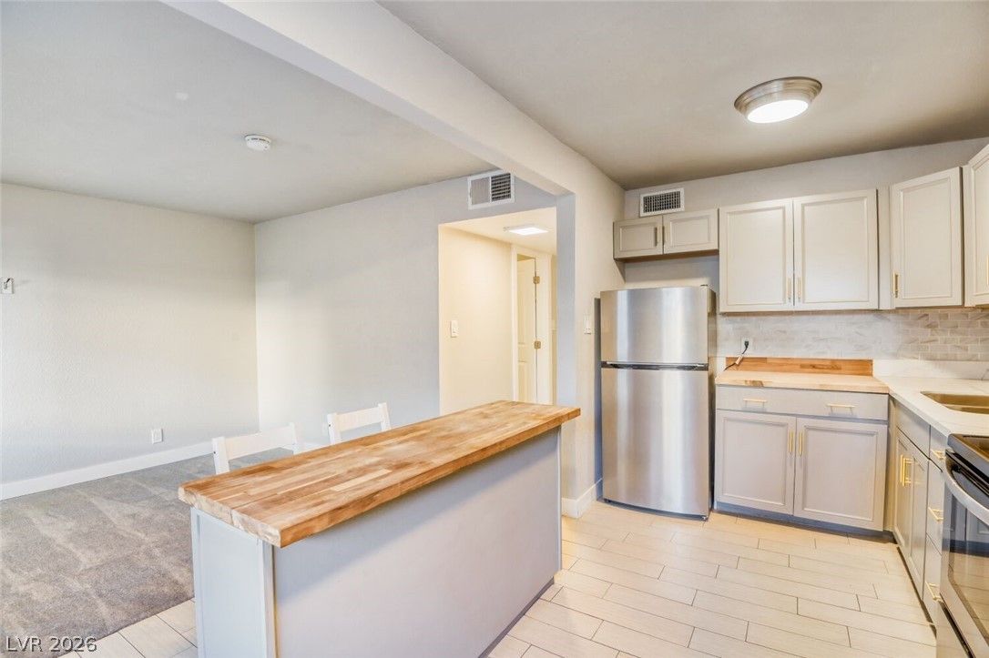 304 Orland Street 38 — photo 3 of 16