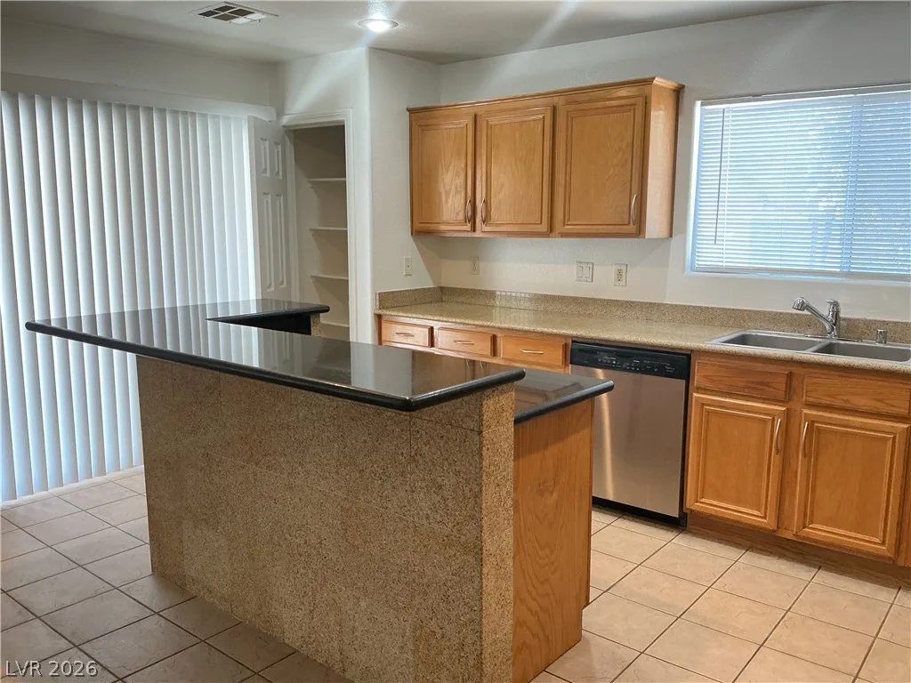 11131 VAREDO Court 0 — photo 4