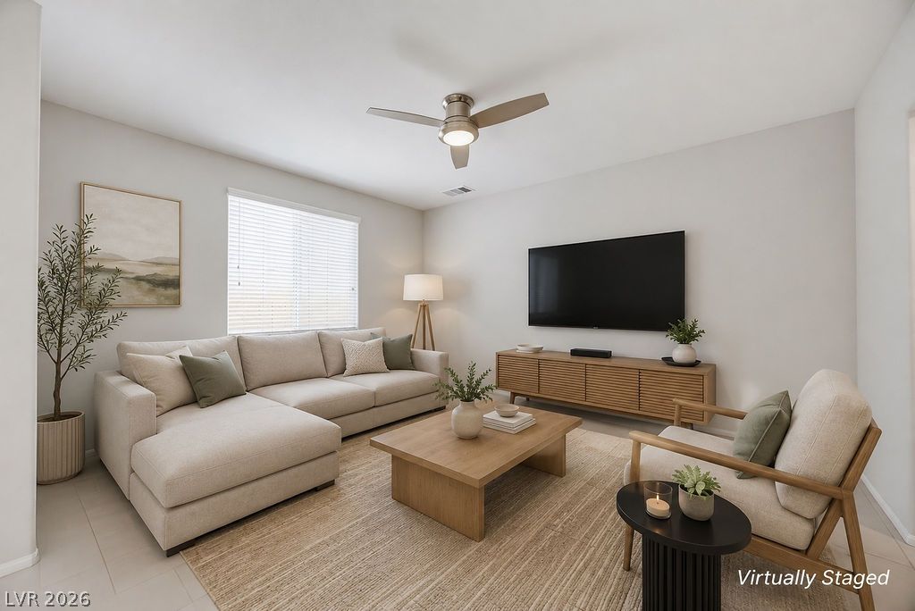 10661 Sariah Skye Avenue — photo 2