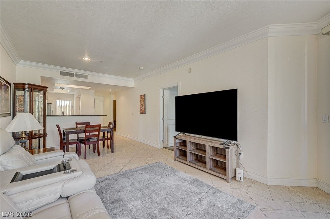 260 East Flamingo Road 304 — photo 3