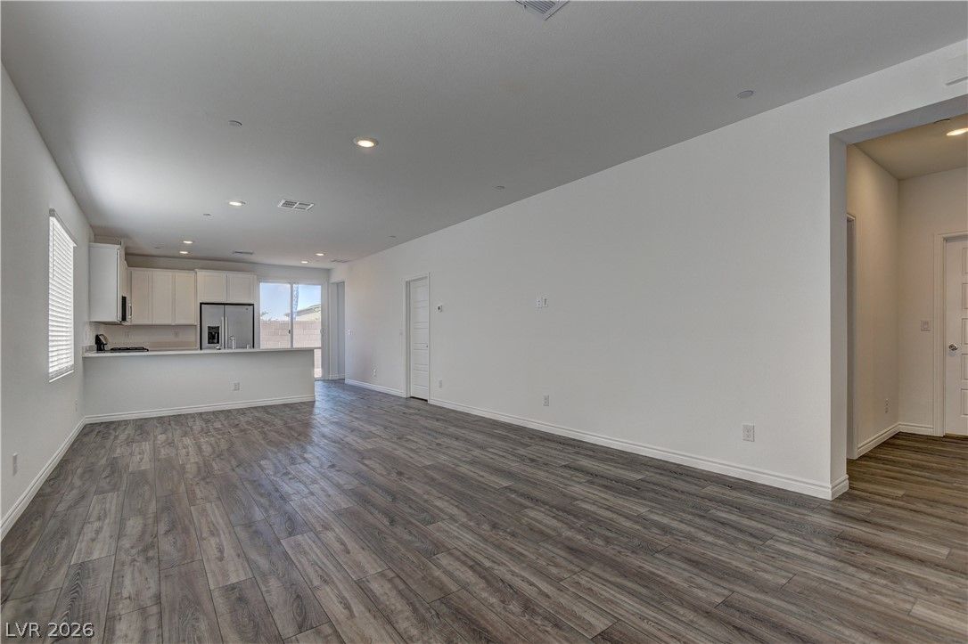222 Palisade Falls Avenue — photo 3