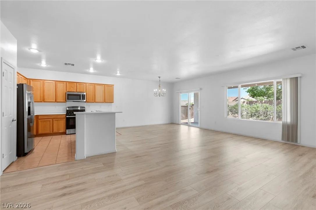 2250 Sandstone Cliffs Drive — photo 5
