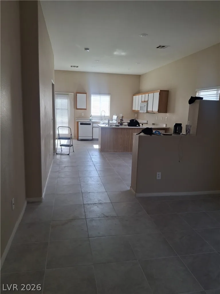 2120 Fred Brown Drive — photo 2