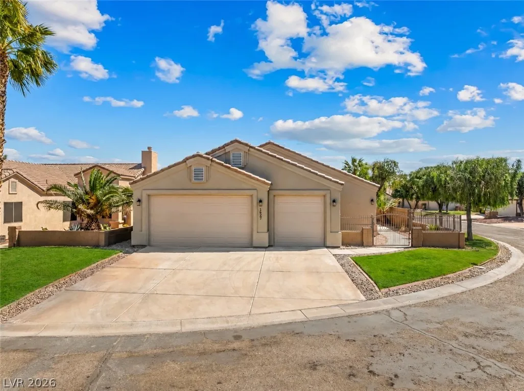 1427 Palm Drive — photo 2