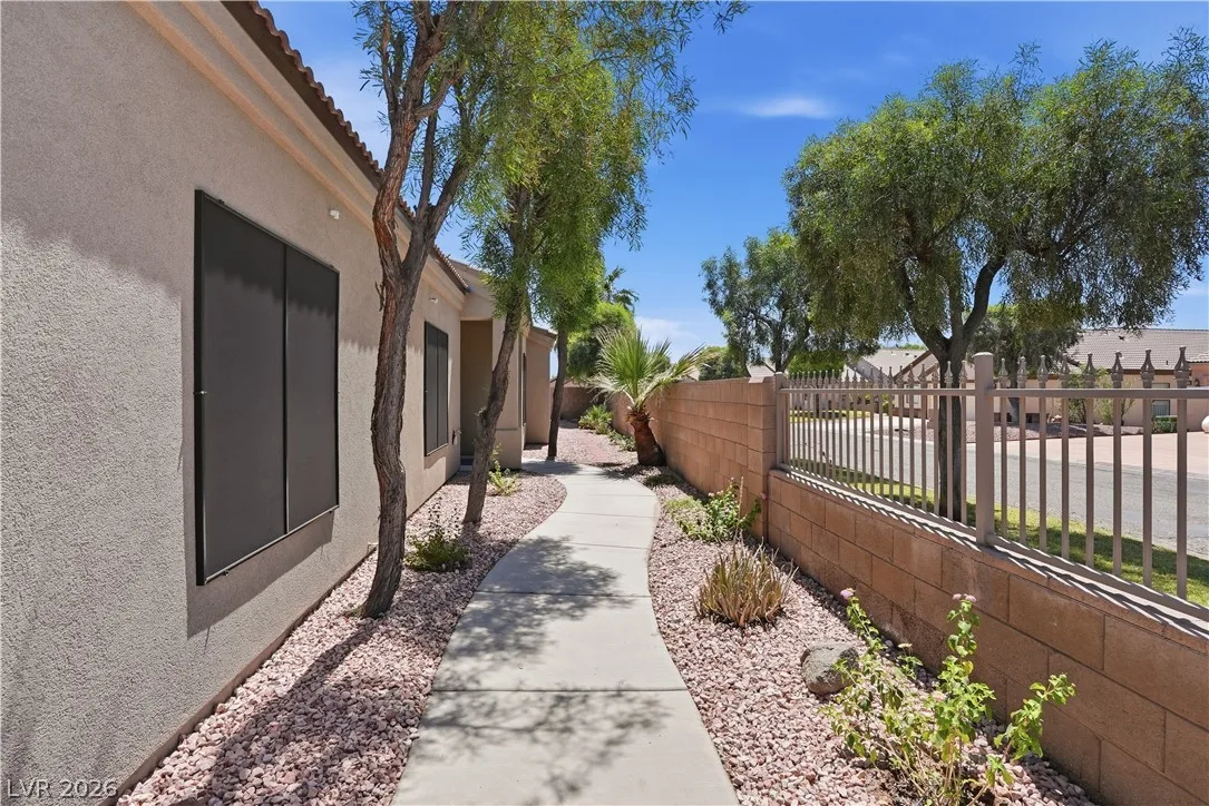 1427 Palm Drive — photo 4