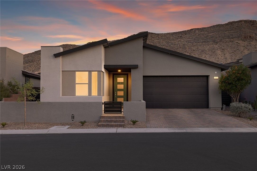 9689 Starlight Ridge Avenue — photo 1