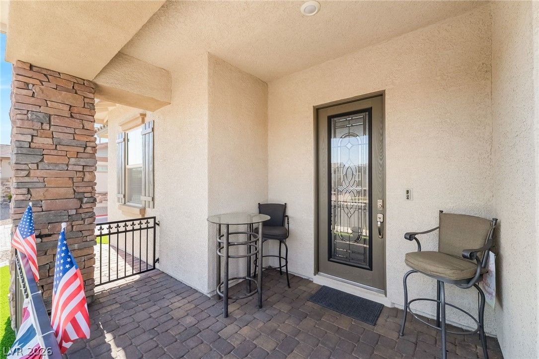 783 Charming Holly Street — photo 3 of 28