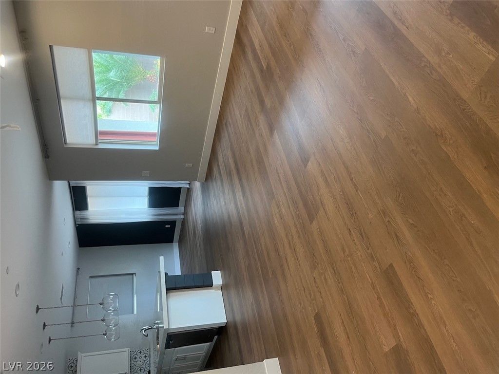 2455 Calestano Avenue — photo 4