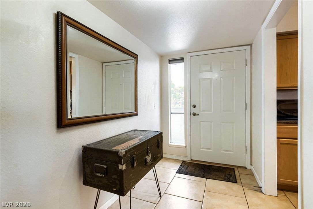 2843 Geary Place 3108 — photo 4 of 30