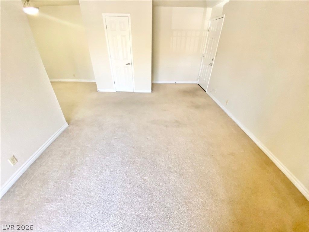 5081 River Glen Drive 118 — photo 3 of 16