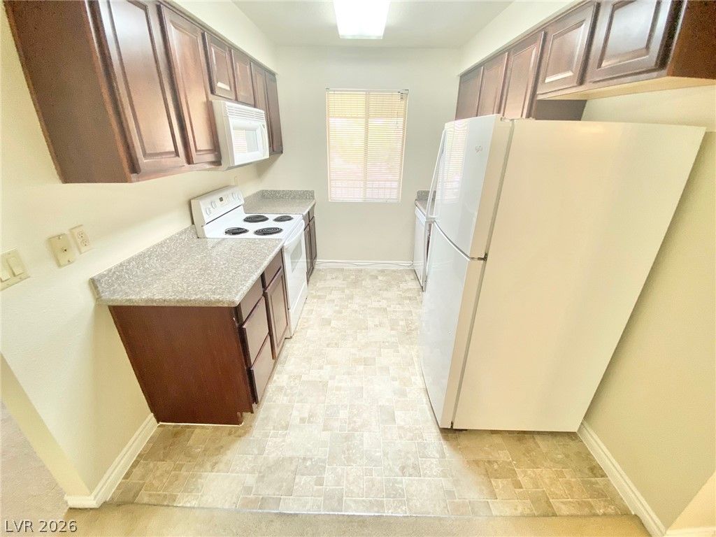 5081 River Glen Drive 118 — photo 4 of 16