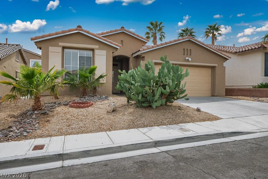 10513 Shanna Trellis Avenue — photo 3