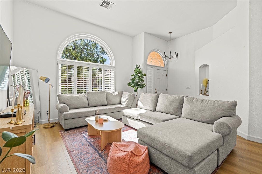 1692 Mountain Song Court — photo 3